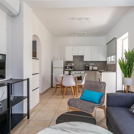 Beautiful one bed apartment in Paphos Extérieur photo