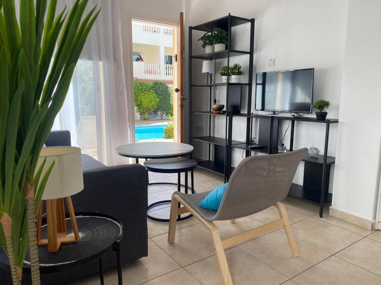 Beautiful one bed apartment in Paphos Extérieur photo