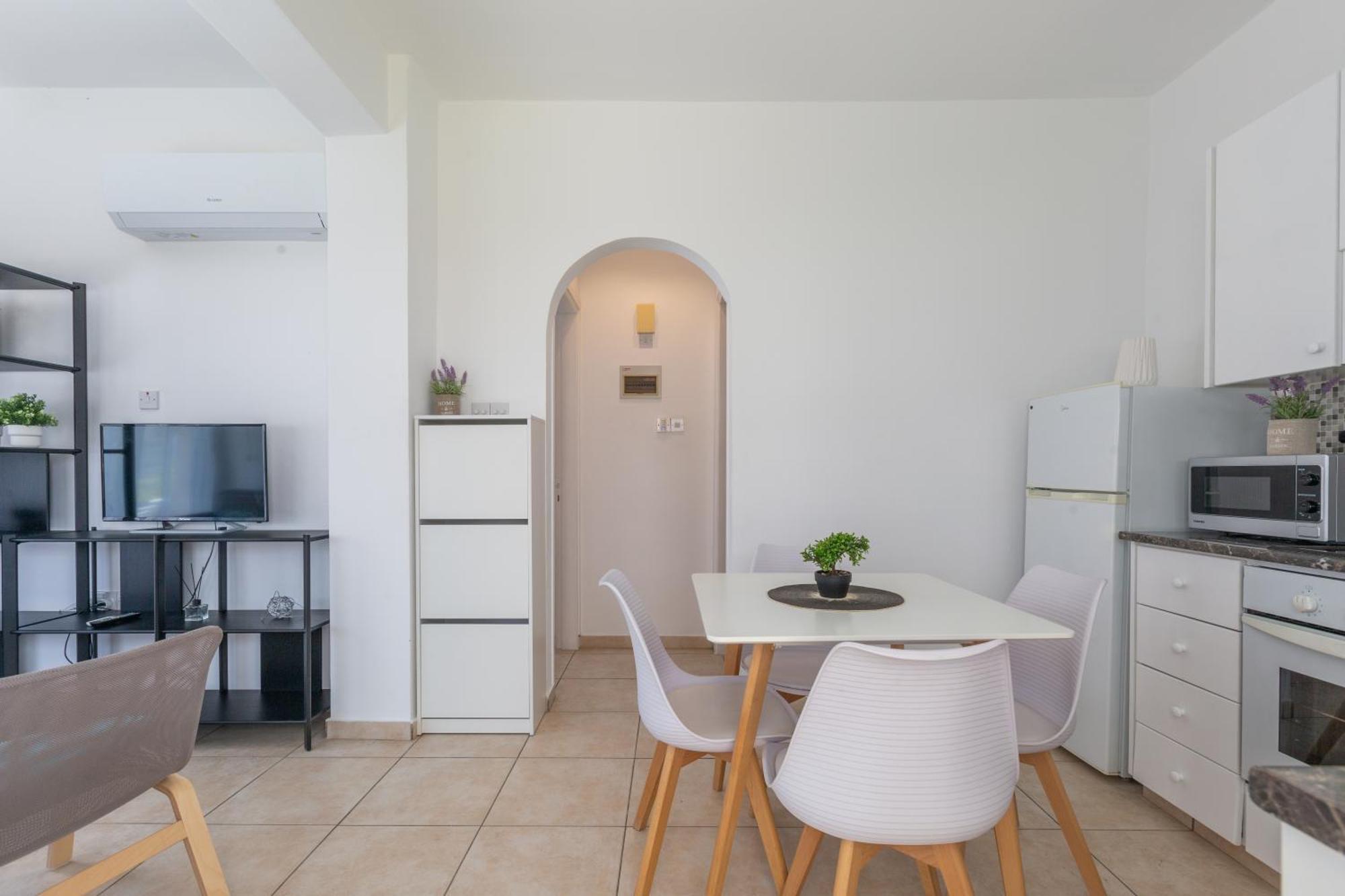 Beautiful one bed apartment in Paphos Extérieur photo