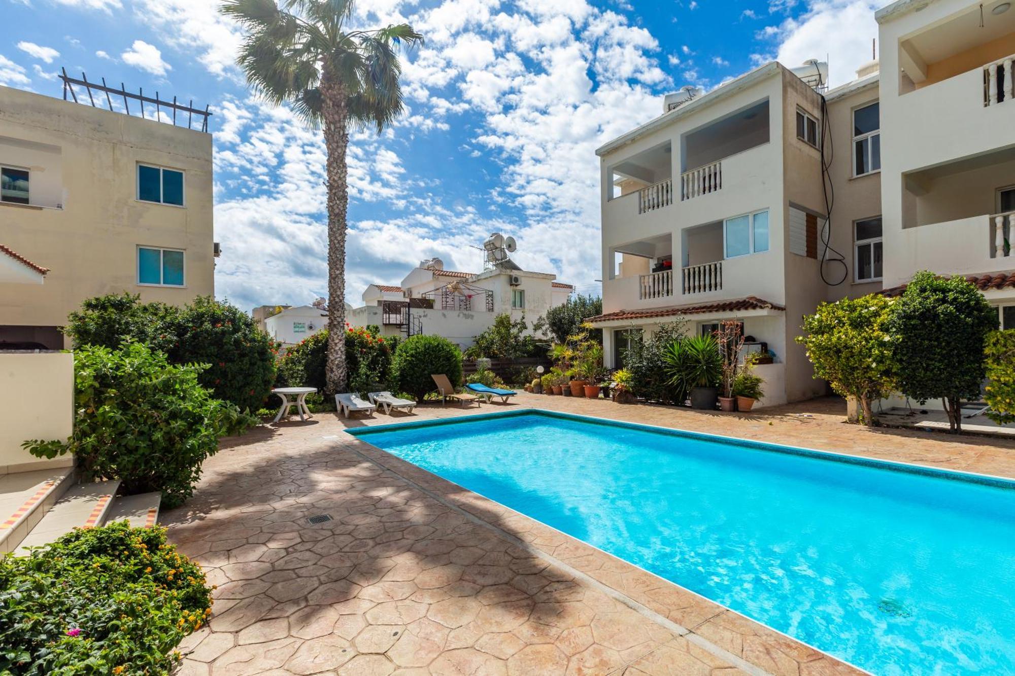 Beautiful one bed apartment in Paphos Extérieur photo